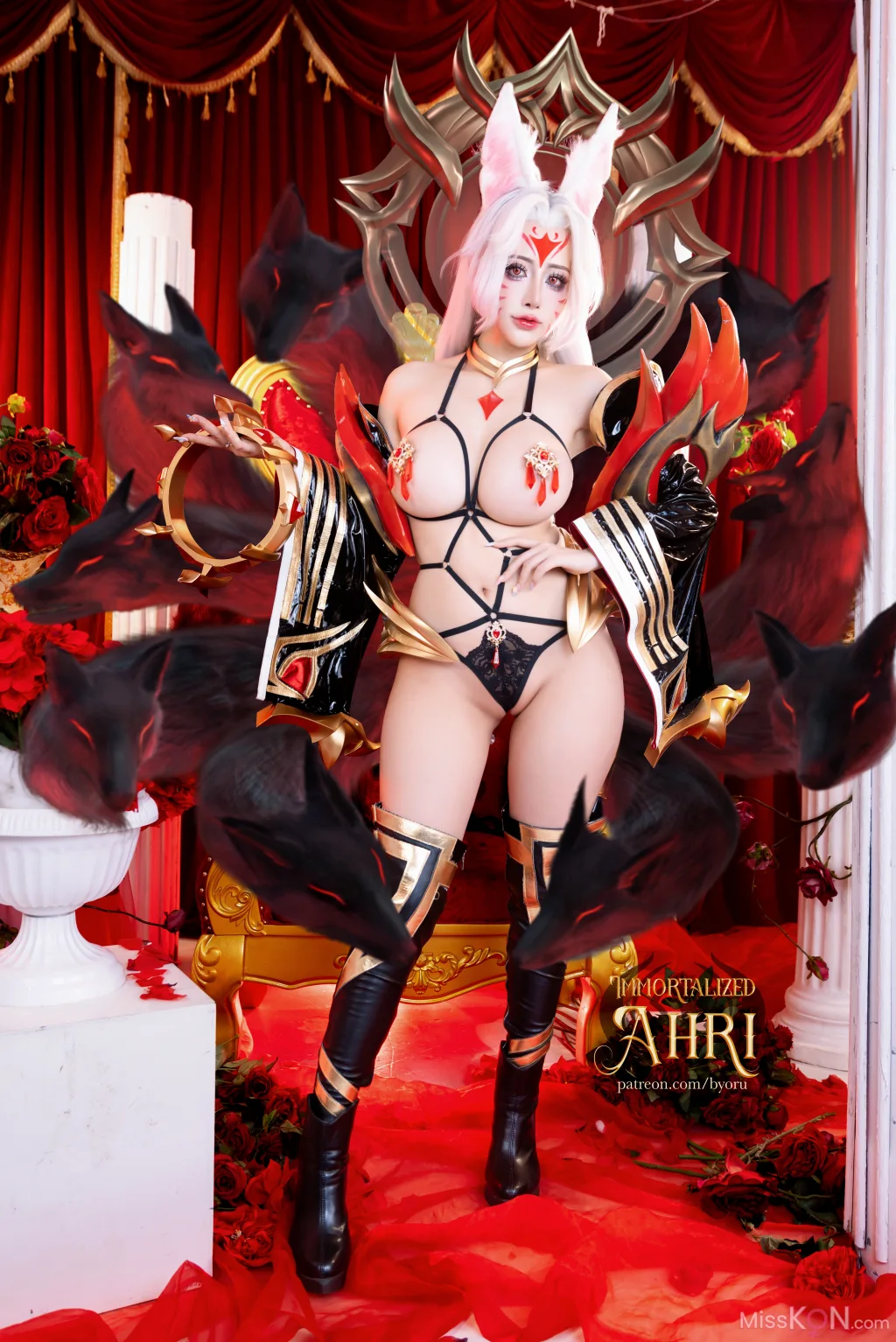 Coser@Byoru: Ahri Immortalized (54 photos + 16 videos)