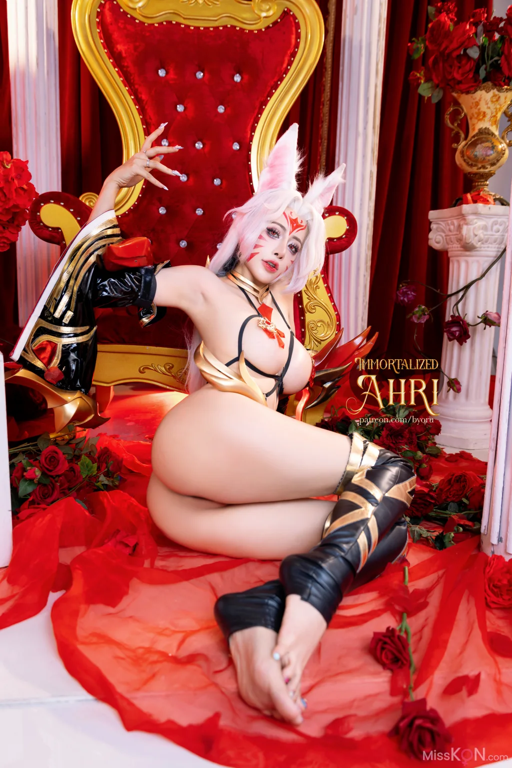 Coser@Byoru: Ahri Immortalized (54 photos + 16 videos)