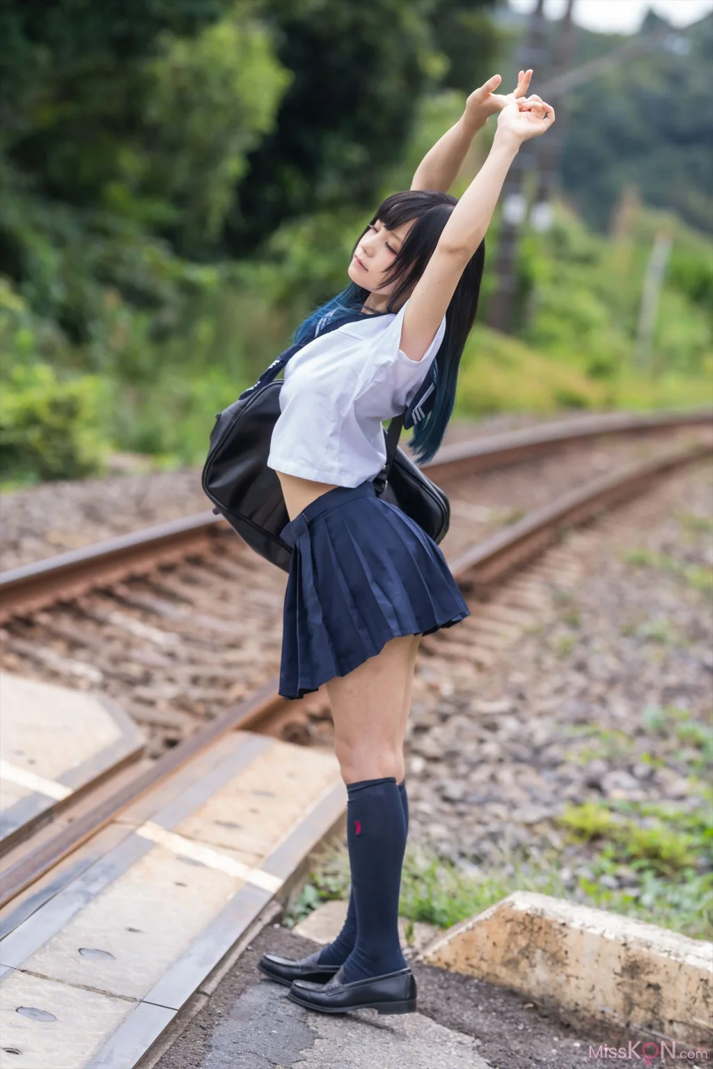 Coser@Kurumi (クルミ): 放課後制服デート ～僕の彼女は童顔ロリ～ (484 photos)