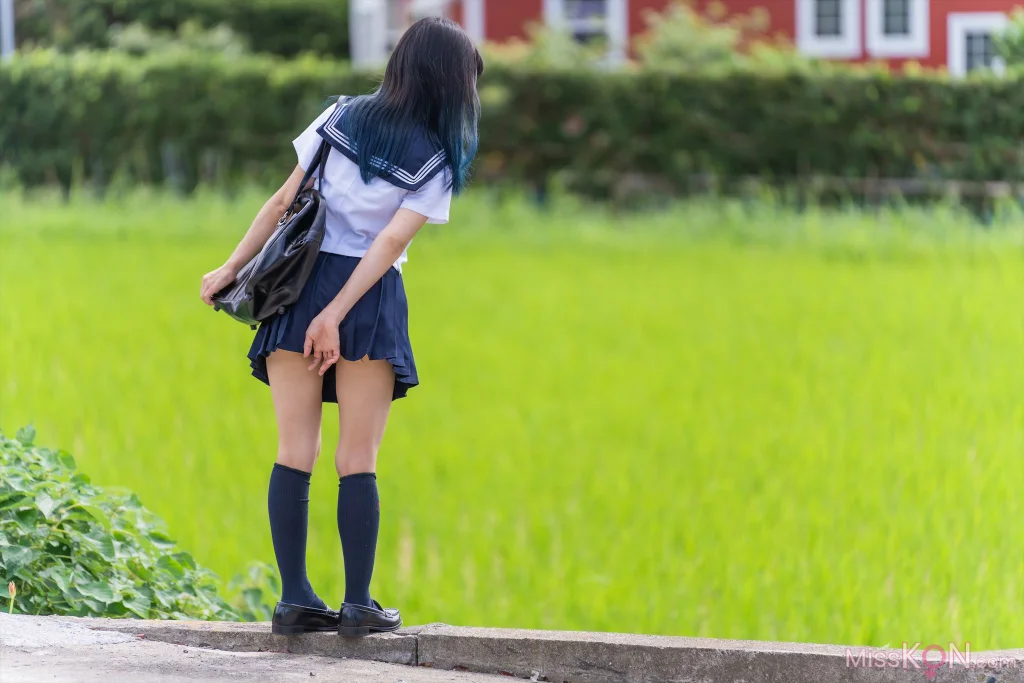 Coser@Kurumi (クルミ): 放課後制服デート ～僕の彼女は童顔ロリ～ (484 photos)