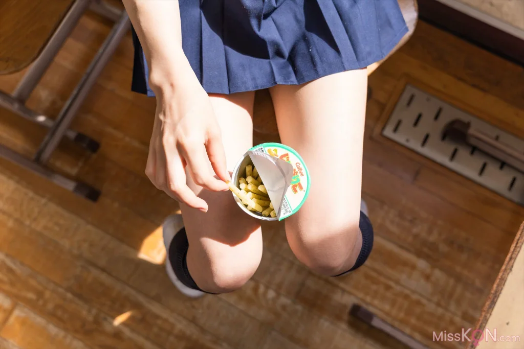 Coser@Kurumi (クルミ): 放課後制服デート ～僕の彼女は童顔ロリ～ (484 photos) – Page 2