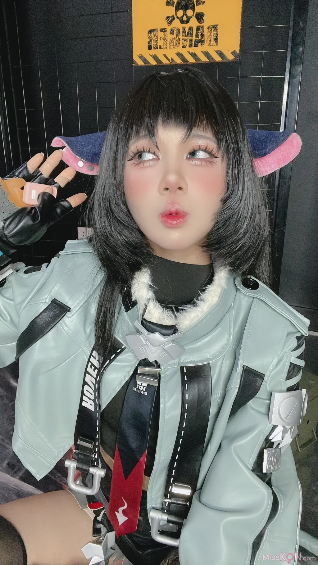 Coser@PoppaChan: Jane Doe (132 photos + 11 videos)