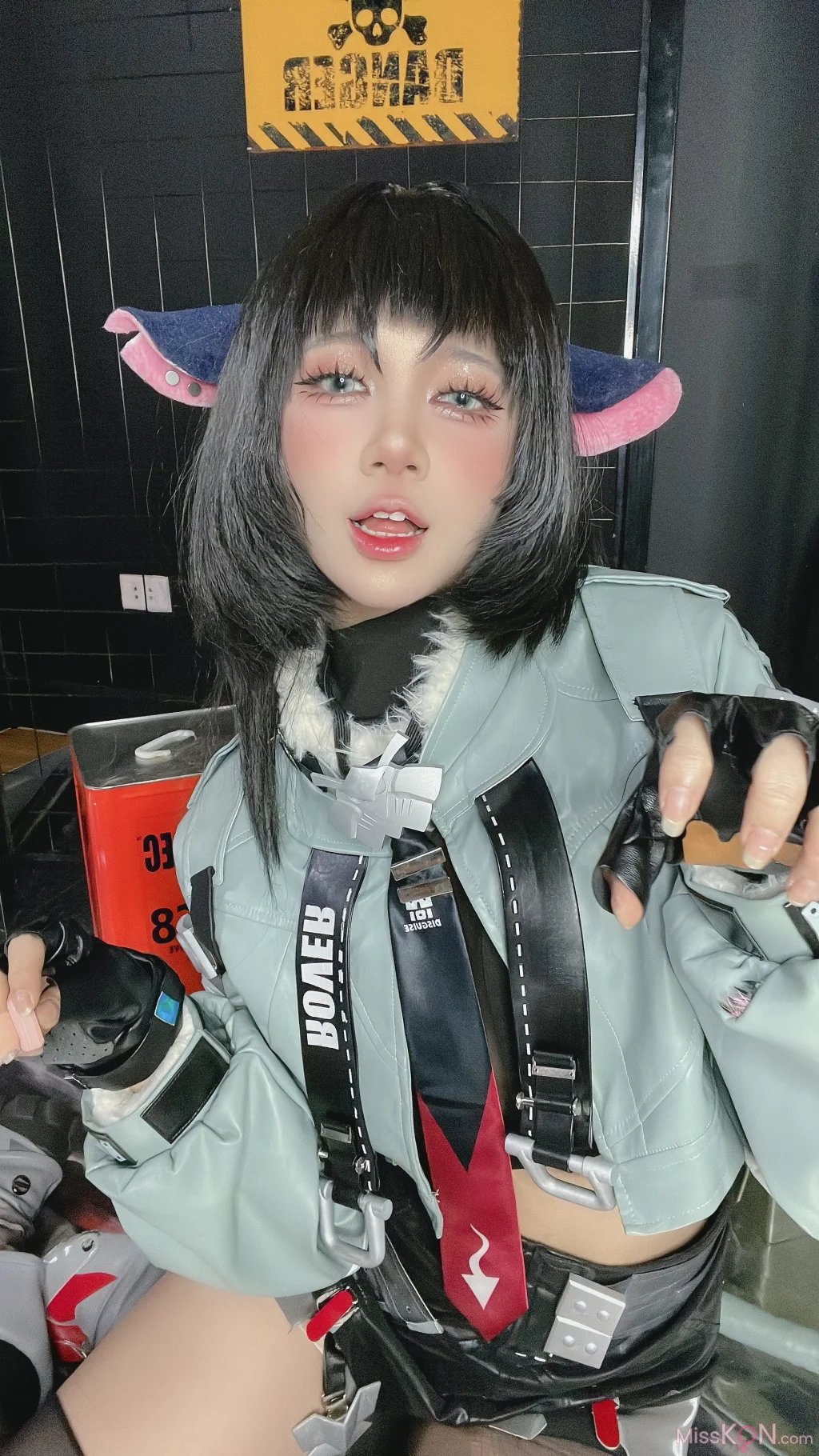 Coser@PoppaChan: Jane Doe (132 photos + 11 videos)