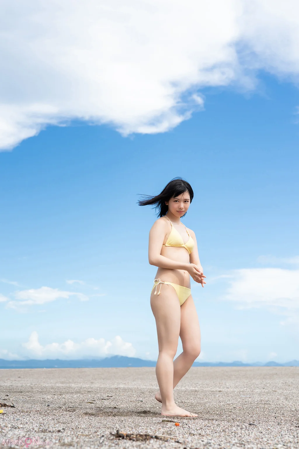 [JP] Komaki Mineshima (峰島こまき): FLASHデジタル写真集 ぜんぶ詰め込んで、夏。 (92 photos) – Page 2