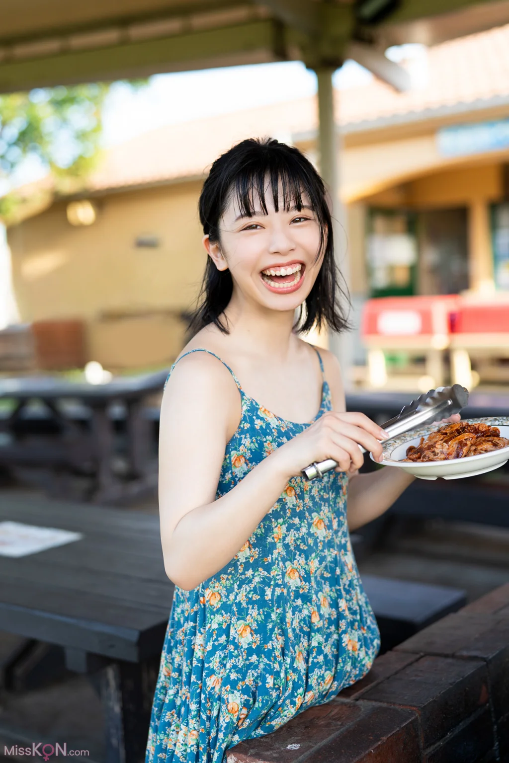 [JP] Komaki Mineshima (峰島こまき): FLASHデジタル写真集 ぜんぶ詰め込んで、夏。 (92 photos) – Page 2