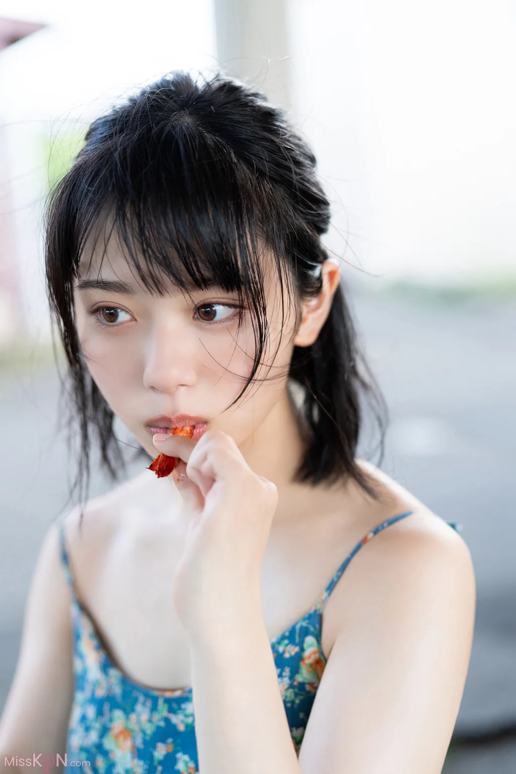 [JP] Komaki Mineshima (峰島こまき): FLASHデジタル写真集 ぜんぶ詰め込んで、夏。 (92 photos) – Page 3