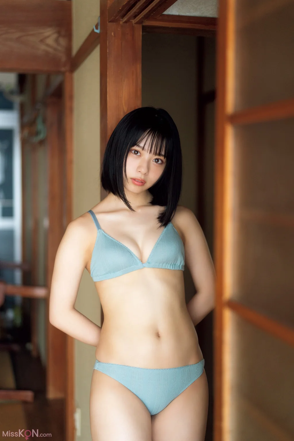[JP] Komaki Mineshima (峰島こまき): FLASHデジタル写真集 ぜんぶ詰め込んで、夏。 (92 photos) – Page 3
