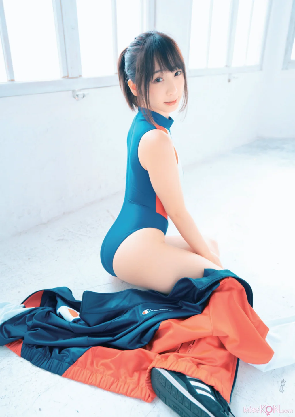 [JP] Moe Iori (伊織萌): 競泳水着 (76 photos)