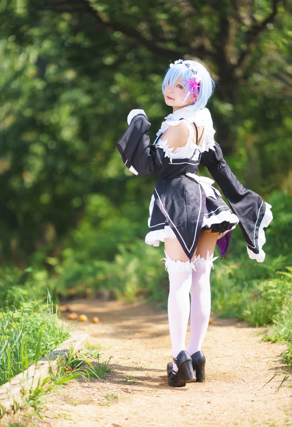 Coser@Kurumi (クルミ): 戦うメイドの休憩日 (124 photos) – Page 2
