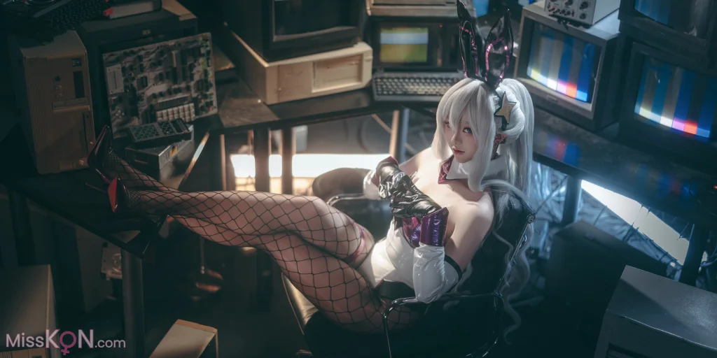 Coser@前野太太: 碧蓝航线 奇尔沙治 (41 photos)