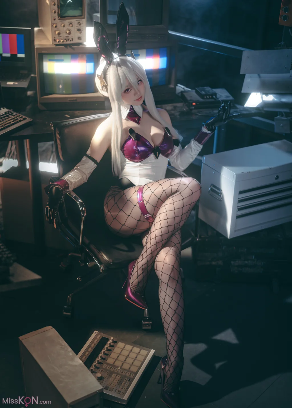Coser@前野太太: 碧蓝航线 奇尔沙治 (41 photos)