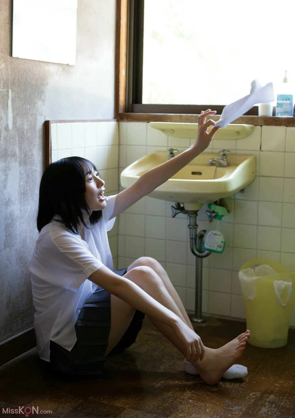[JP] Miu Shirahama (白濱美兎):「君にハレルヤ！」 BRODYデジタル写真集 (55 photos) – Page 3