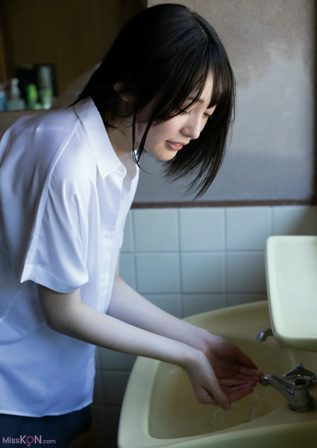 [JP] Miu Shirahama (白濱美兎):「君にハレルヤ！」 BRODYデジタル写真集 (55 photos) – Page 3