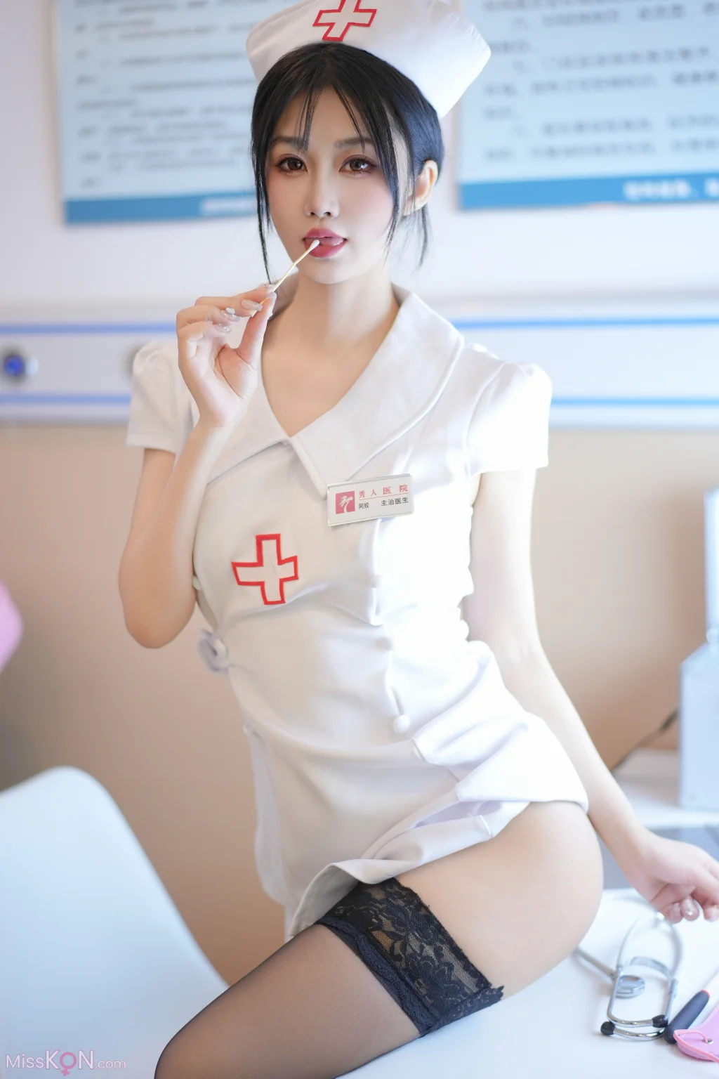 [XR Uncensored] laura阿姣: R18 秀人网模特 VIP医护病房 (92 photos + 16 videos)
