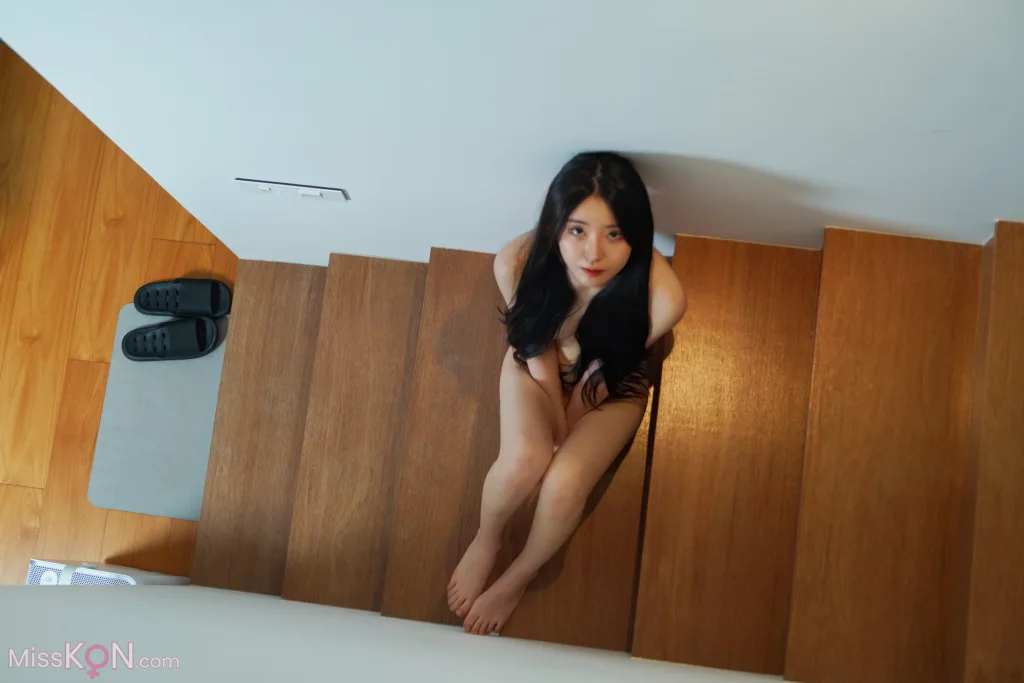 Yeolmu: Banana Red Micro Bikini (75 photos) – Page 5