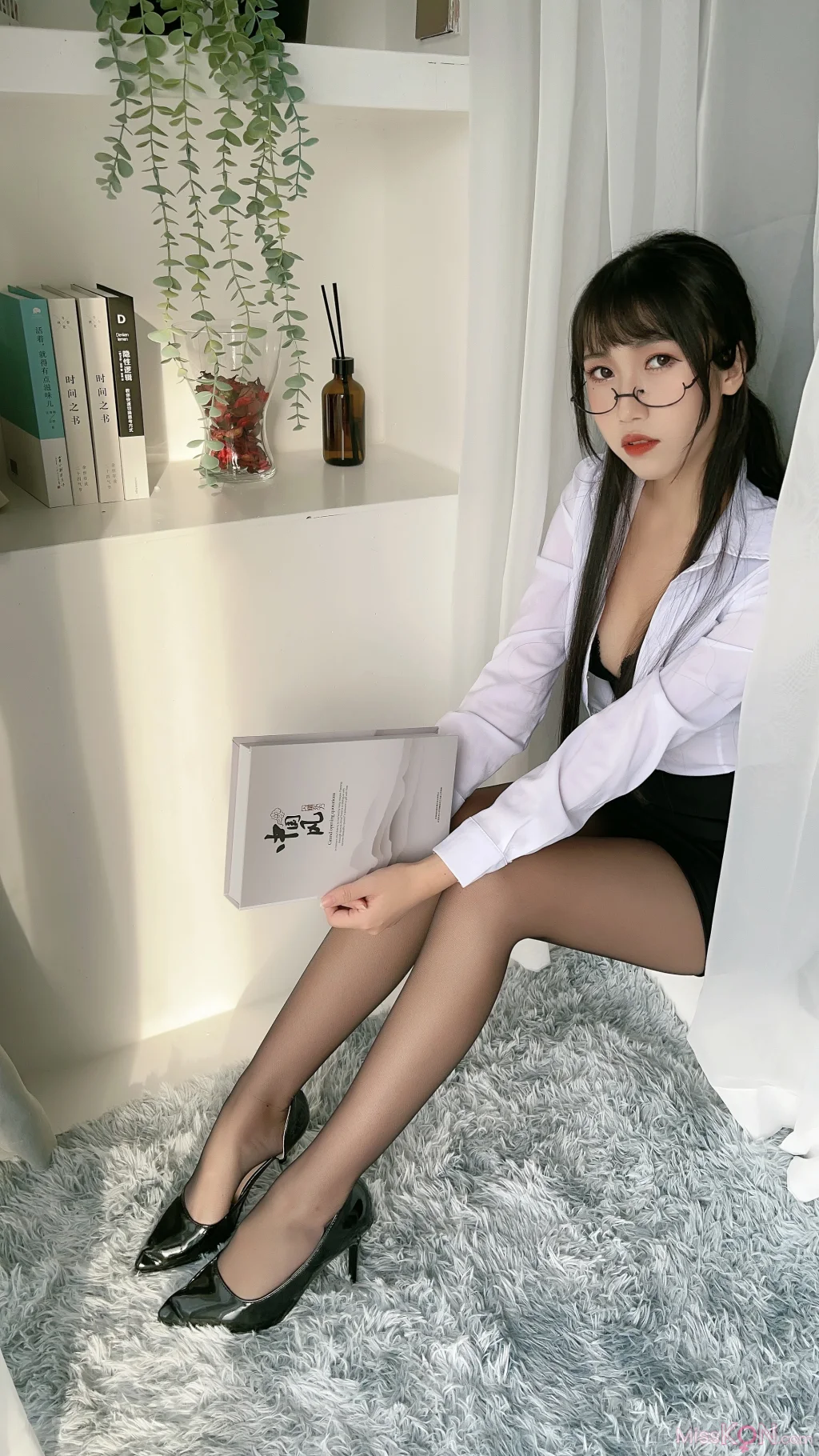 Coser@不呆猫: 黑丝包臀OL (24 photos + 5 videos) – Page 2