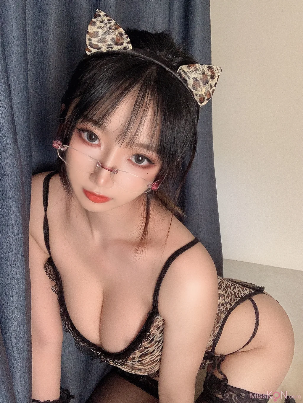 Coser@鬼畜瑶在不在w: 豹纹 (50 photos + 3 videos) – Page 2