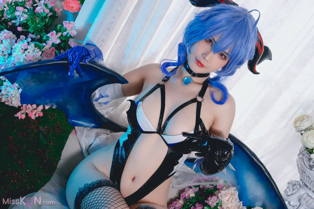 Coser@Pyon: Genshin Impact – 原神-甘雨 (44 photos + 2 videos)