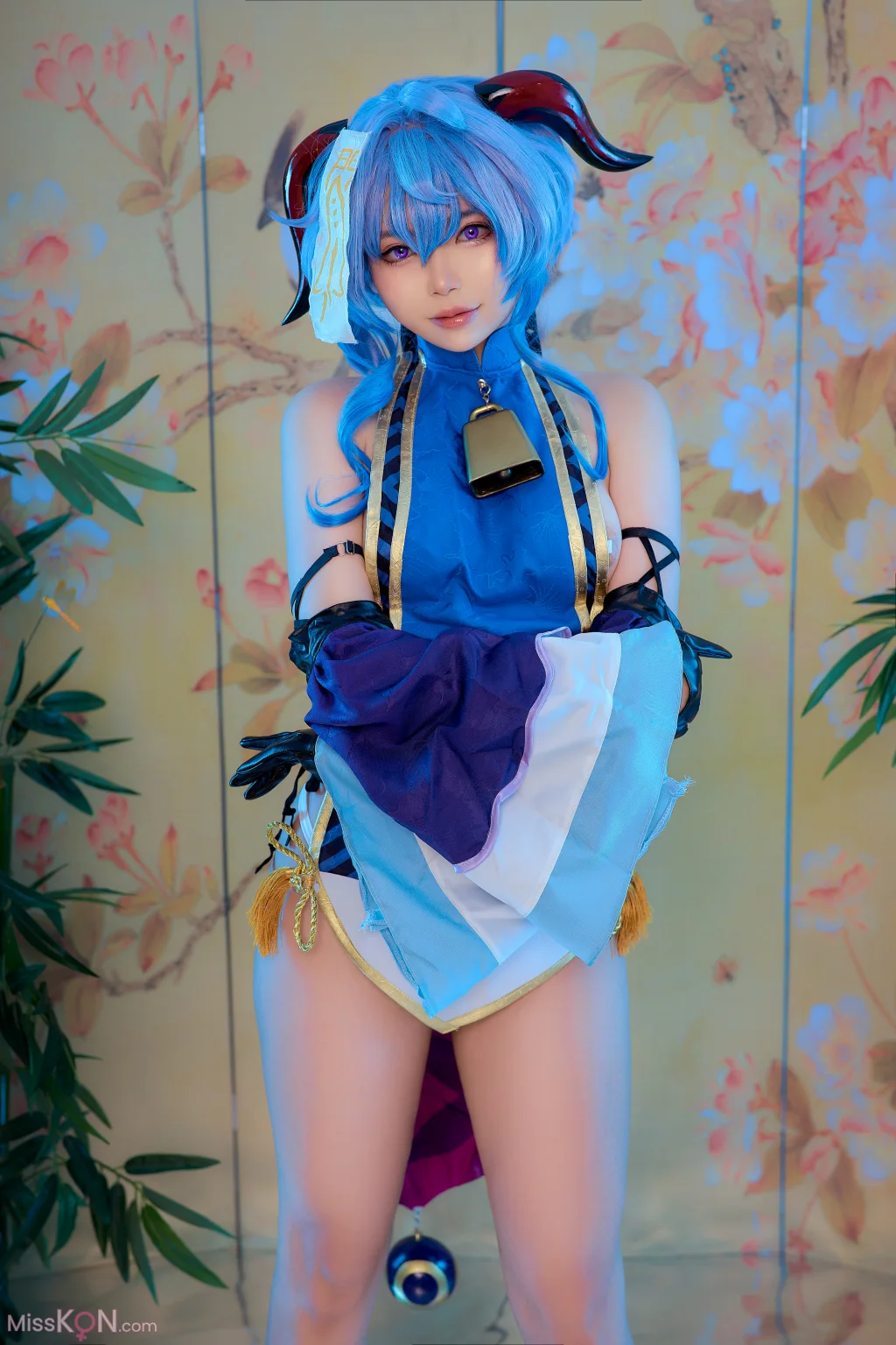 Coser@ZinieQ: Ganyu Jiangshi (39 photos)
