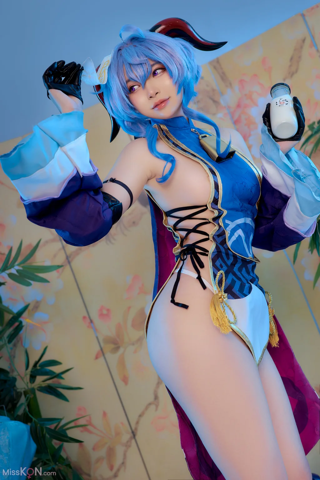 Coser@ZinieQ: Ganyu Jiangshi (39 photos)