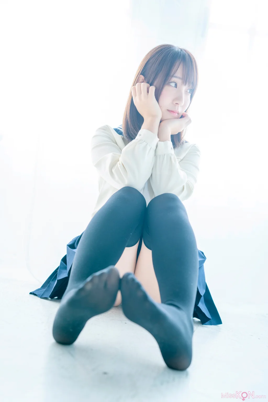 [JP] Moe Iori (伊織萌): パンツともえ大好き星人を大至急!いおりんのスカートにご招待ROM (297 photos)