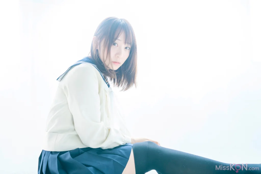 [JP] Moe Iori (伊織萌): パンツともえ大好き星人を大至急!いおりんのスカートにご招待ROM (297 photos)