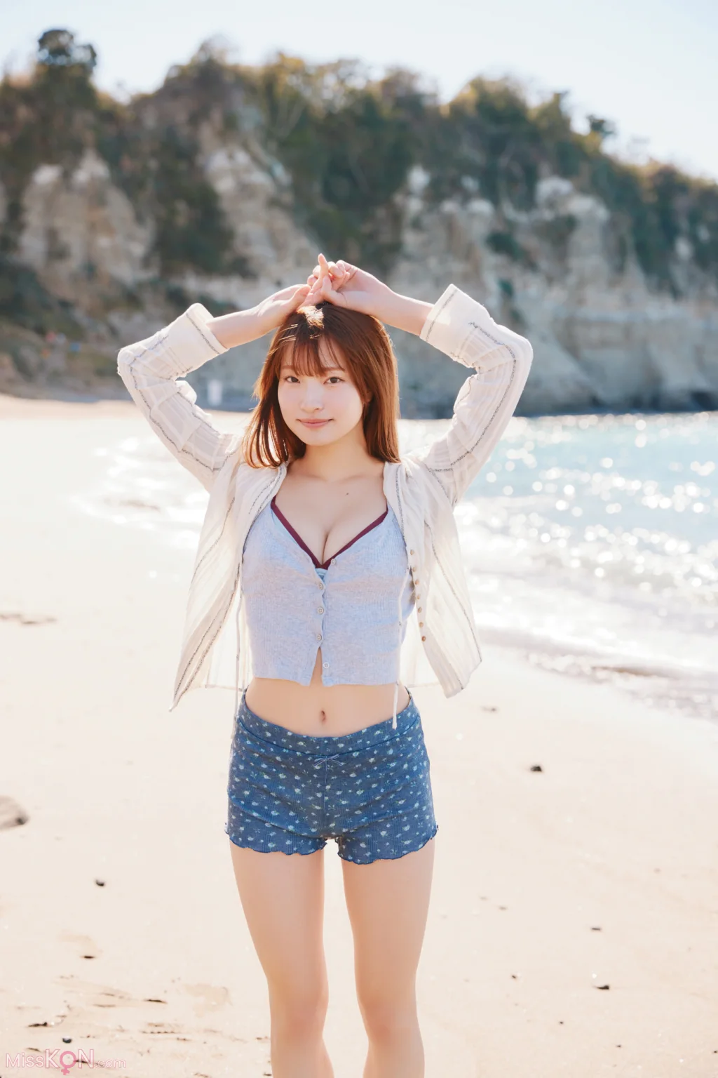 [JP] Natsuki Satonaka (里仲菜月): FRIDAYデジタル写真集 おとなっちゃん！ｖｏｌ．２ (51 photos)