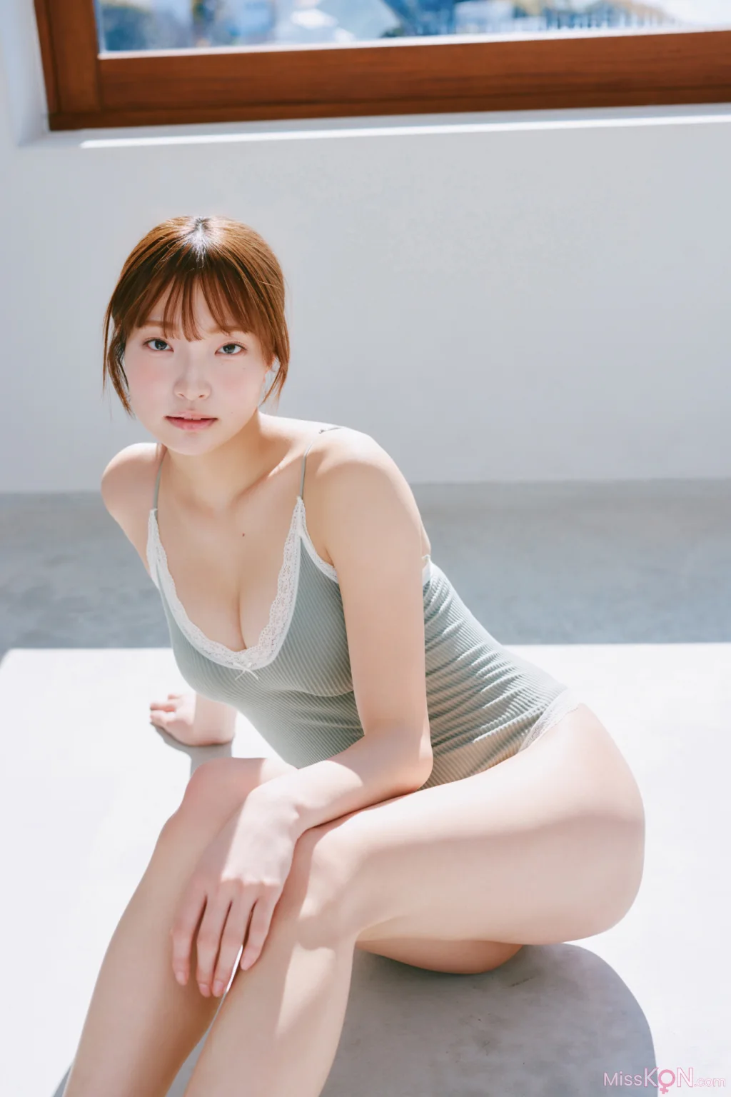 [JP] Natsuki Satonaka (里仲菜月): FRIDAYデジタル写真集 おとなっちゃん！ｖｏｌ．３ 大増量スペシャル版 (95 photos) – Page 3