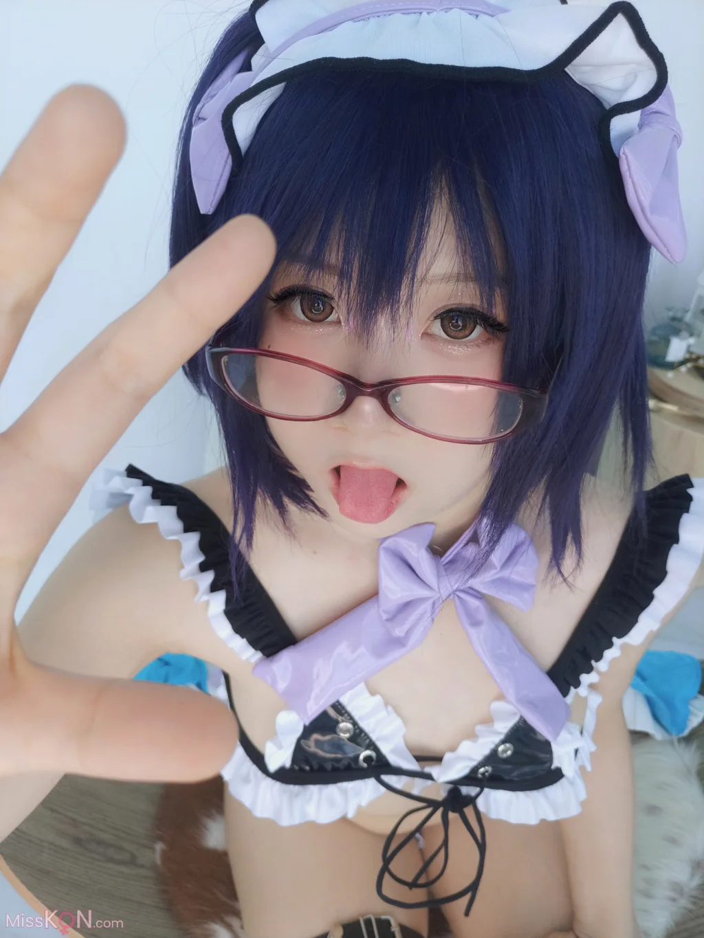 Coser@摇摇乐yoyo: 紫色女仆比基尼 (30 photos + 10 videos) – Page 2