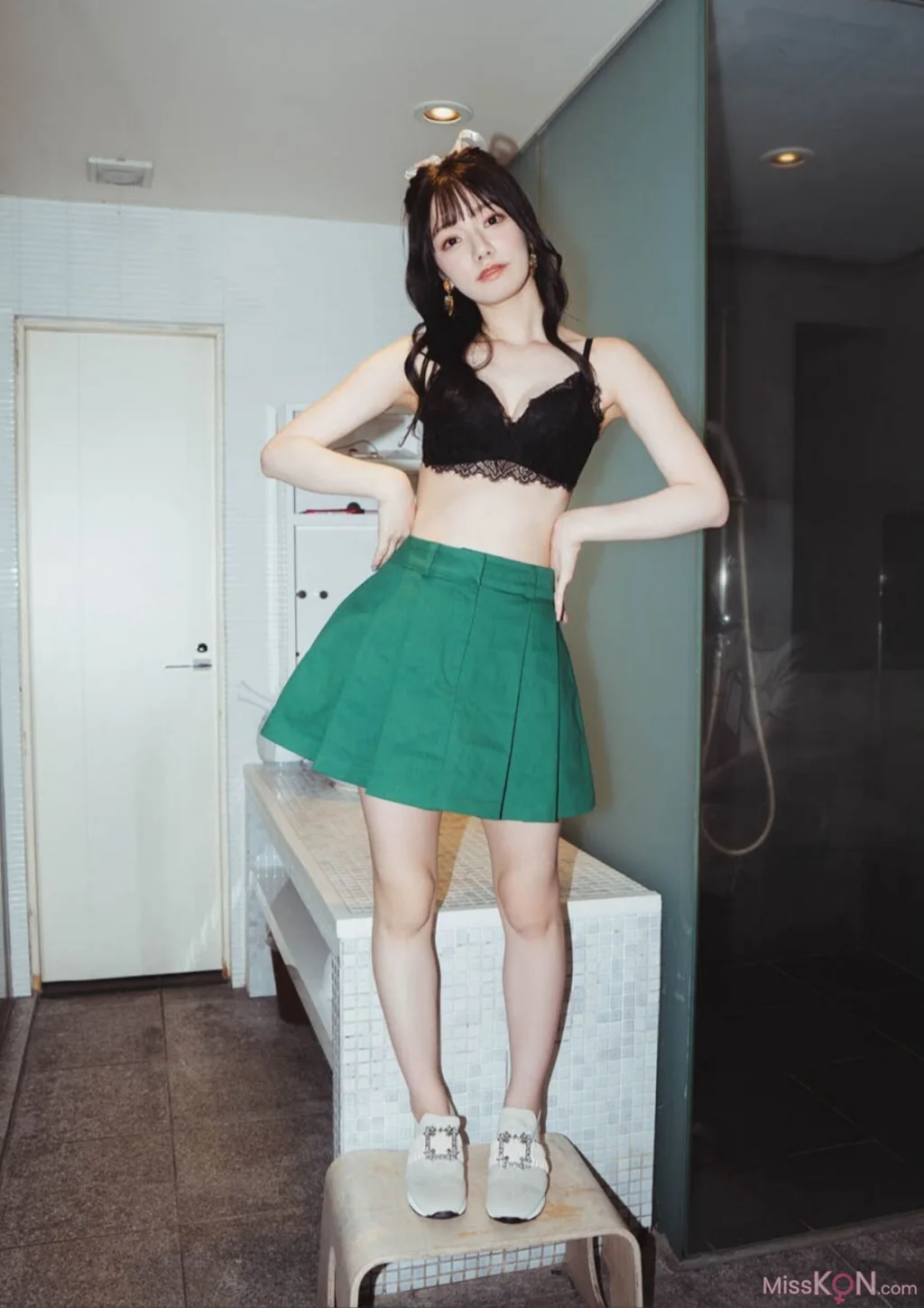 [JP] Rena Miyashita (宫下玲奈): Escape (100 photos)