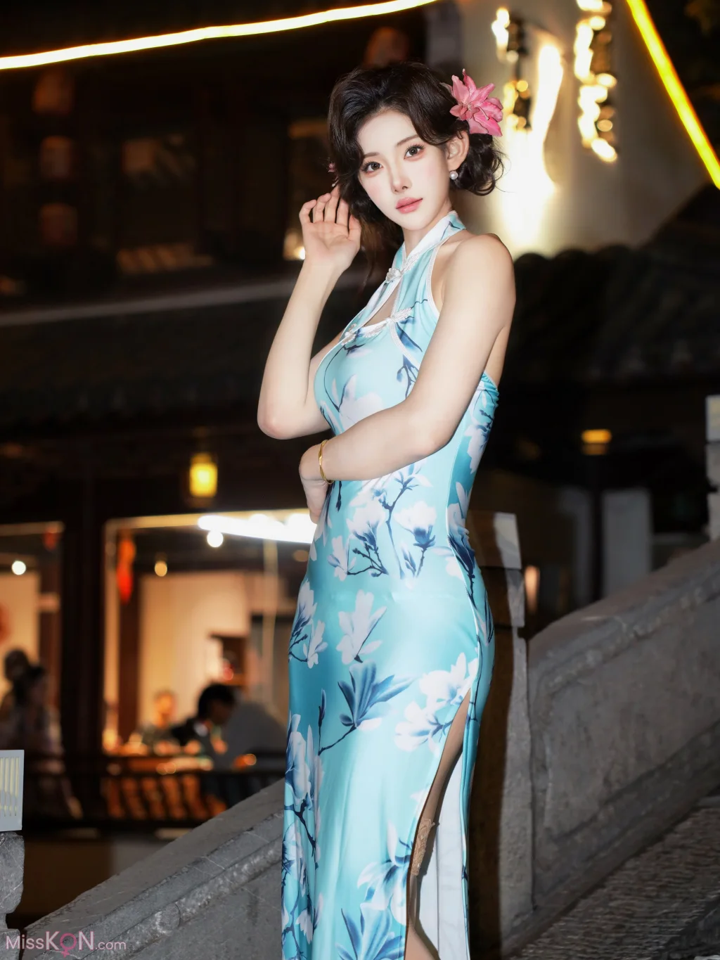 [XR Uncensored] 梨霜儿: R18 秀人网模特 性感旗袍肉丝 (118 photos) – Page 2