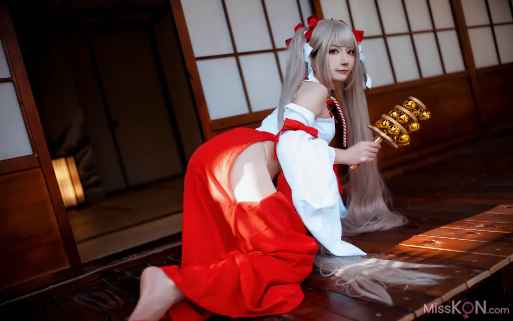 Coser@是三不是世w: 碧蓝航线 可畏 巫女 (21 photos) – Page 2