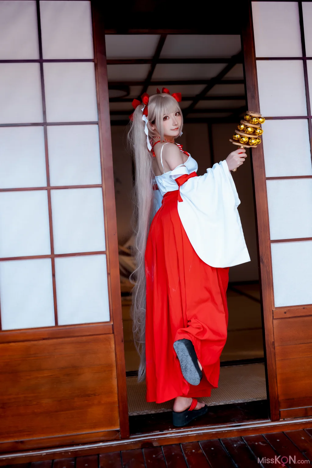 Coser@是三不是世w: 碧蓝航线 可畏 巫女 (21 photos) – Page 2