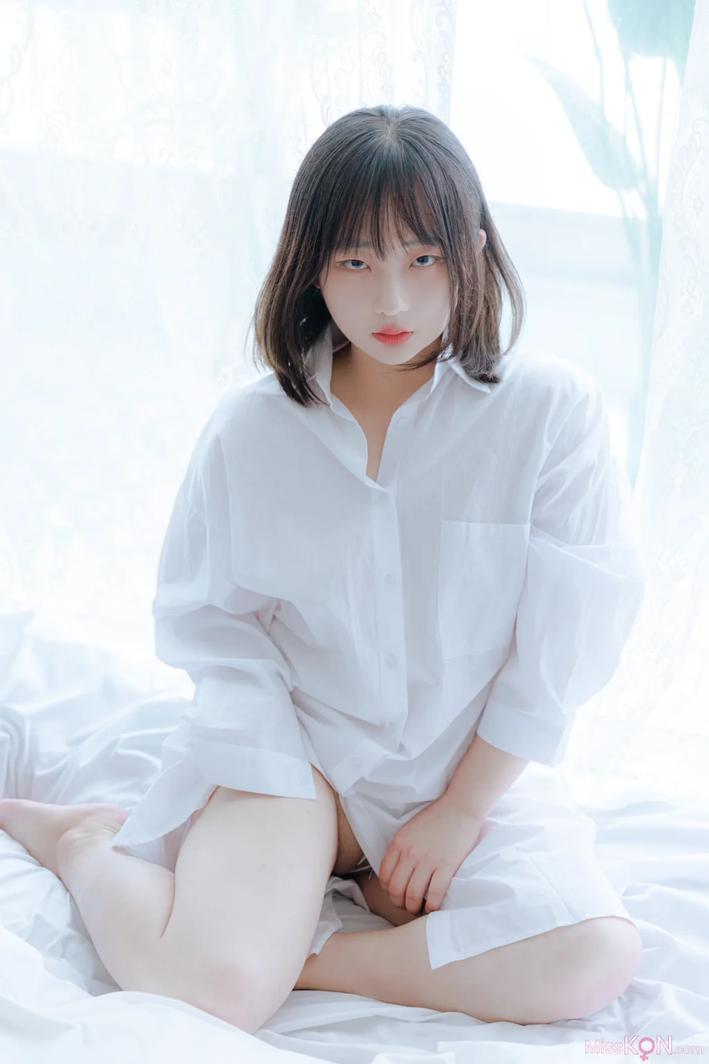 Mozzi (모찌): A Wet Day (54 photos + 3 videos)