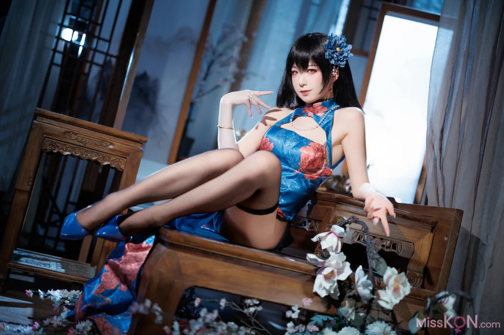 Coser@封疆疆v: 建武旗袍 (36 photos)