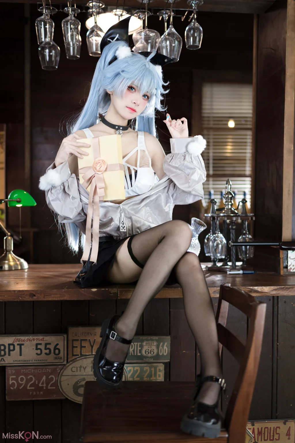 Coser@九柒喵: 少女前线 芙洛伦 药心 (29 photos)