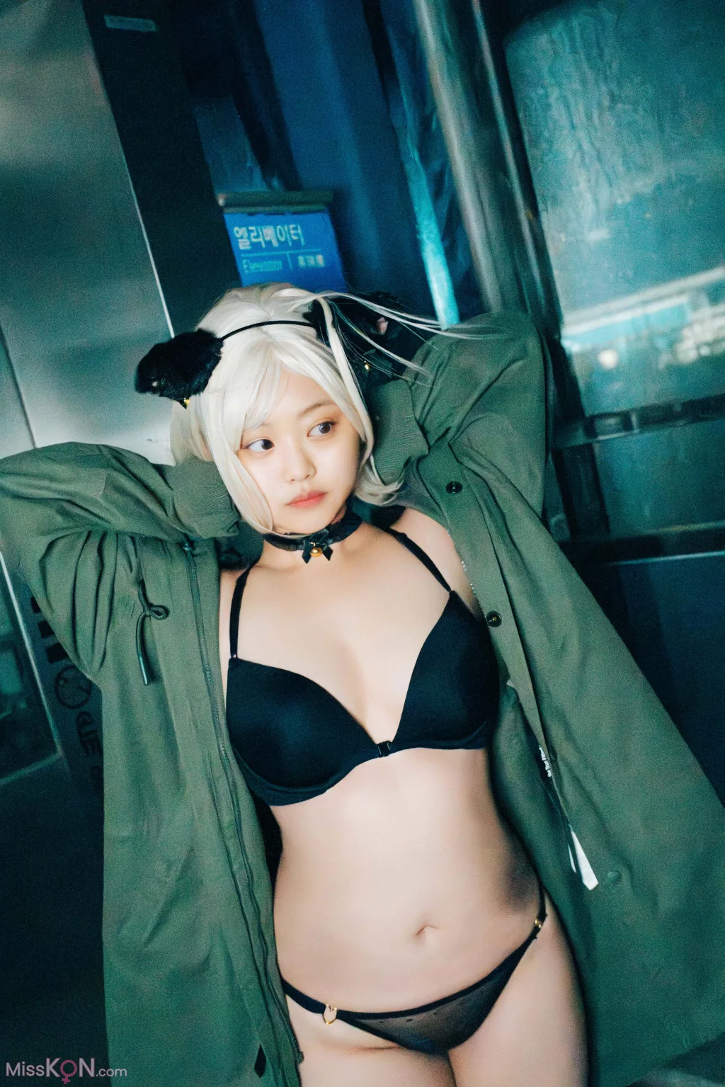 Haivia EunWoo: Last Night (80 photos)