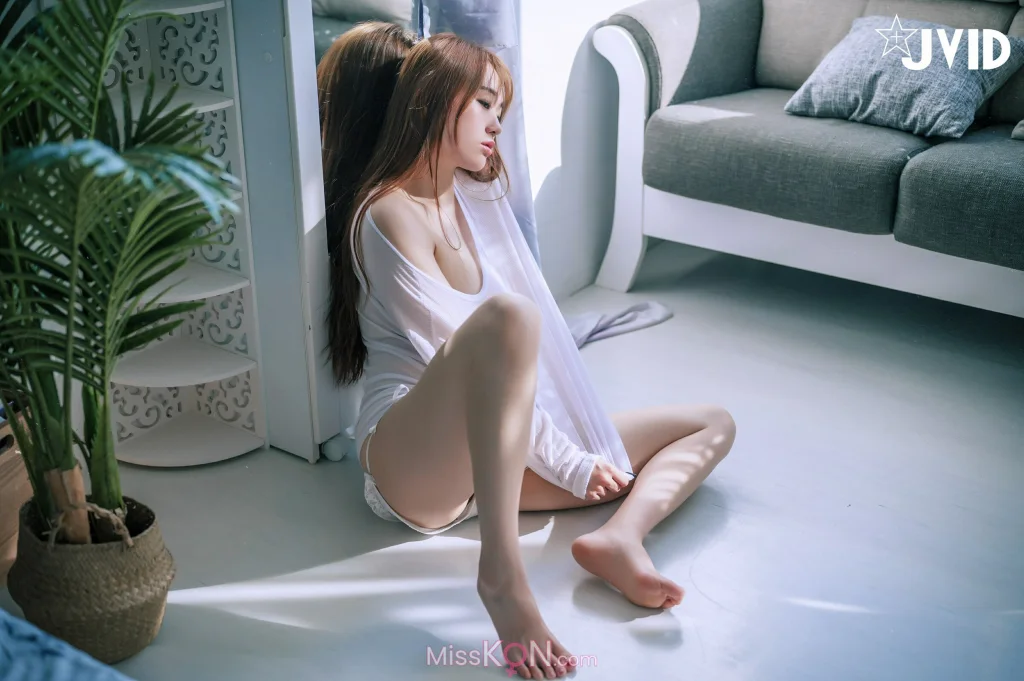 [JVID] Julie藏獒: H罩杯巨乳藏獒，回國後的性感絕美首發 (137 photos) – Page 4