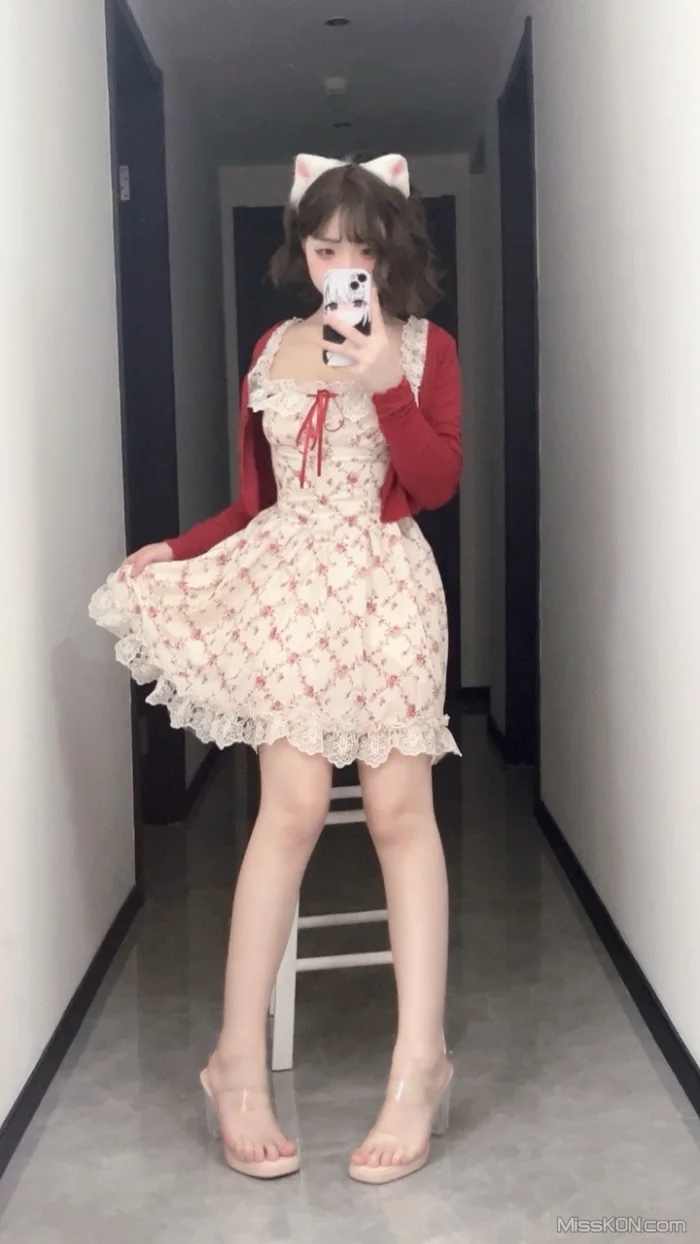 Coser@Bangni邦尼: 限定女友 (40 photos + 11 videos)