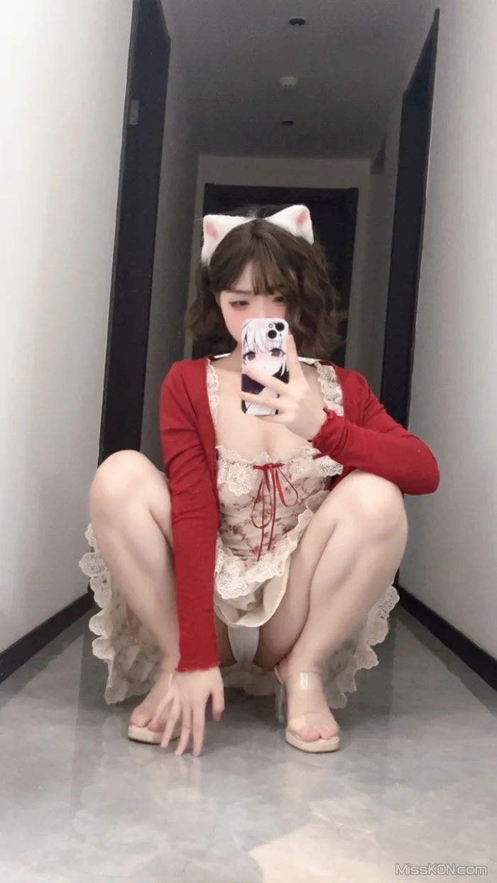 Coser@Bangni邦尼: 限定女友 (40 photos + 11 videos)