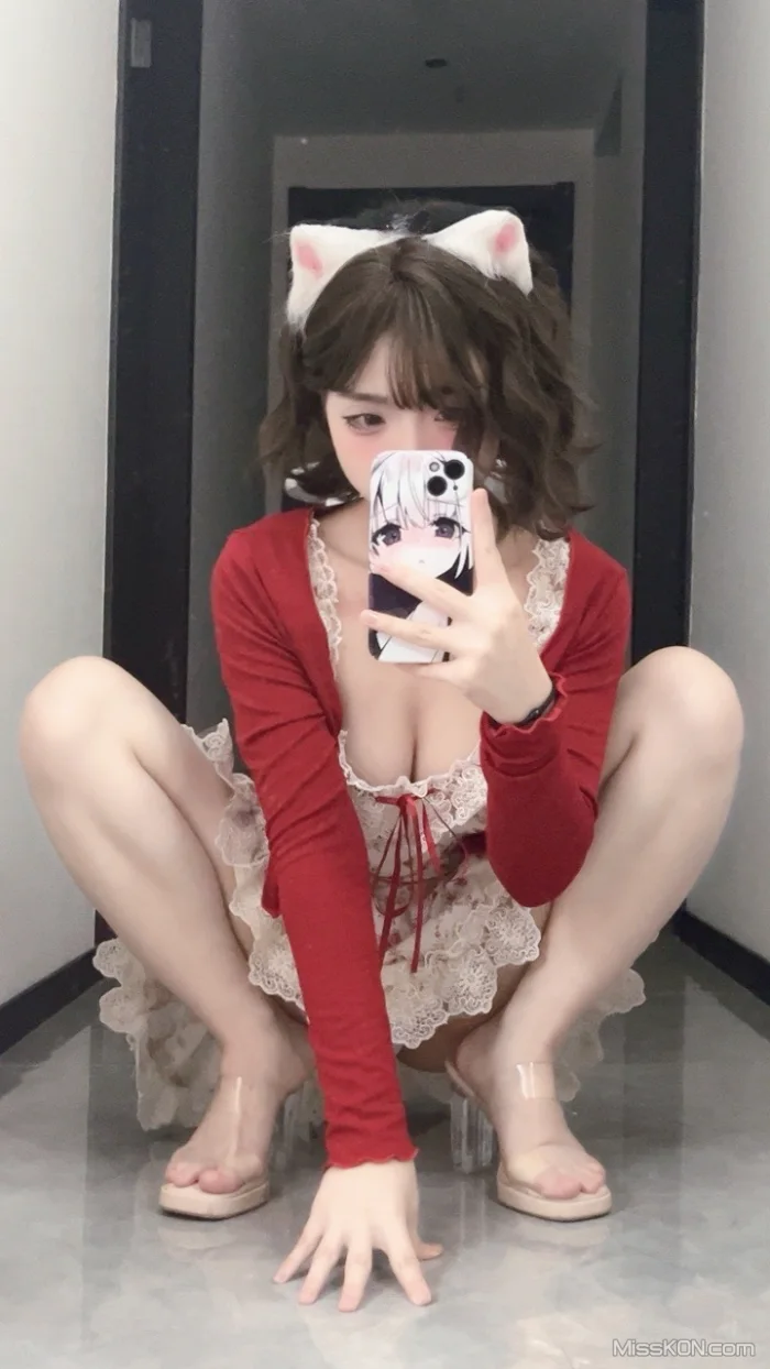 Coser@Bangni邦尼: 限定女友 (40 photos + 11 videos)