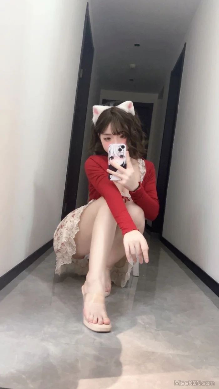 Coser@Bangni邦尼: 限定女友 (40 photos + 11 videos)