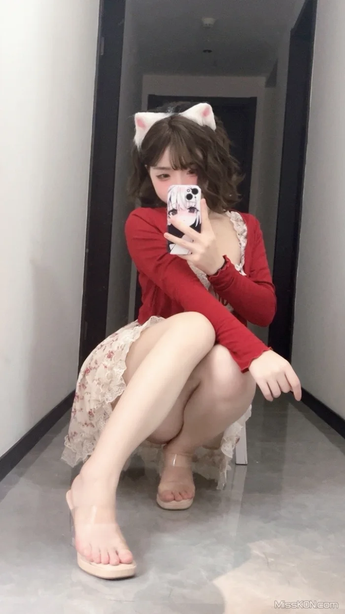 Coser@Bangni邦尼: 限定女友 (40 photos + 11 videos)