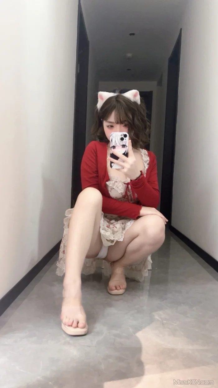 Coser@Bangni邦尼: 限定女友 (40 photos + 11 videos)