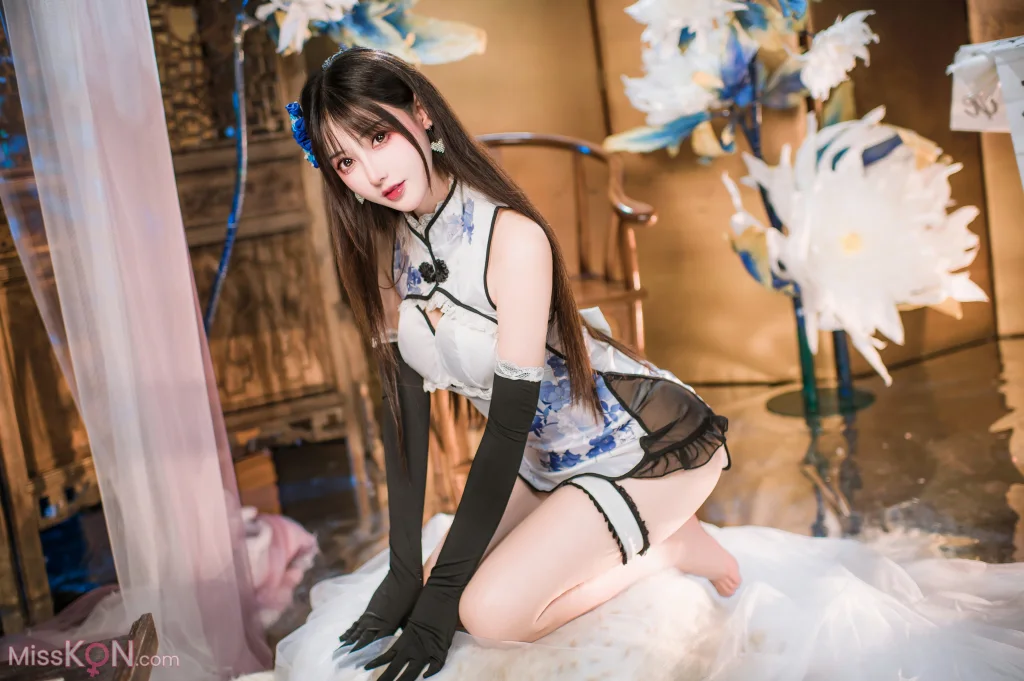 Coser@羽生三未: 艳娘幻梦谭 瓶儿 青花瓷旗袍 (25 photos) – Page 2