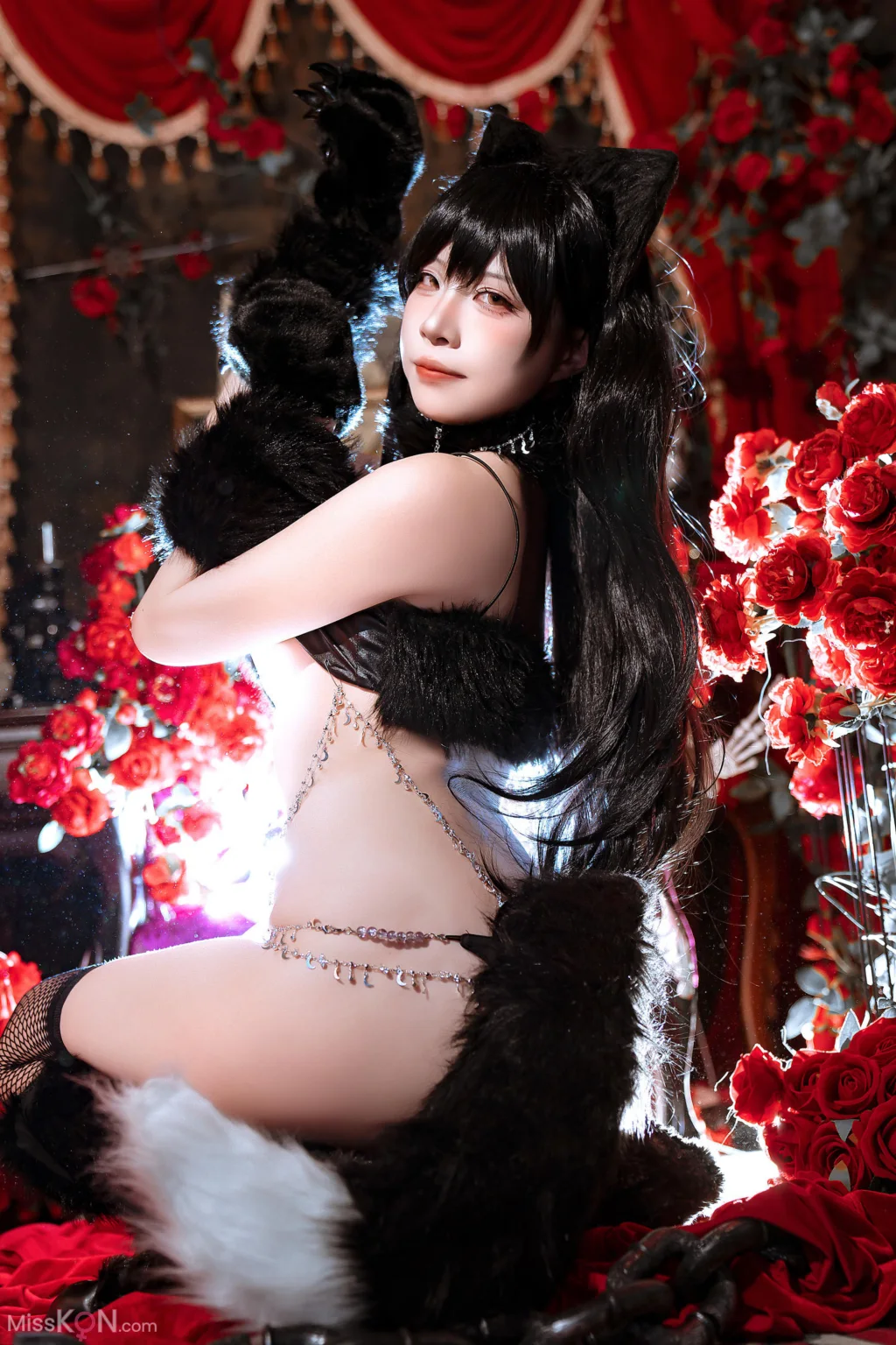 Coser@二佐Nisa: 爱宕万圣节 (28 photos)