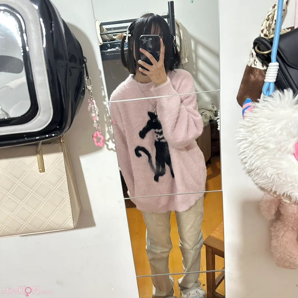雪代巴: 清纯反差嫩妹 被金主爸爸调教 (105 photos + 24 videos)