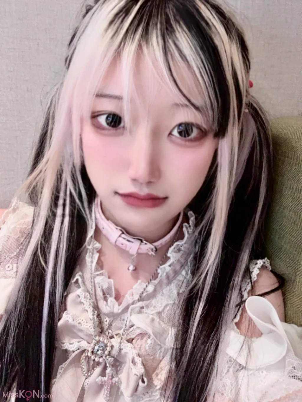 雪代巴: 清纯反差嫩妹 被金主爸爸调教 (105 photos + 24 videos) – Page 2