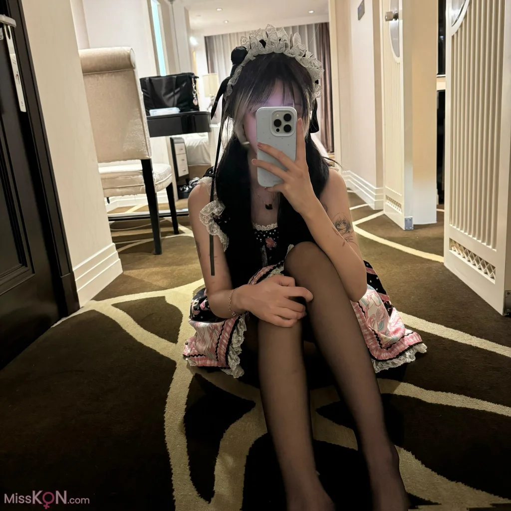 雪代巴: 清纯反差嫩妹 被金主爸爸调教 (105 photos + 24 videos) – Page 4