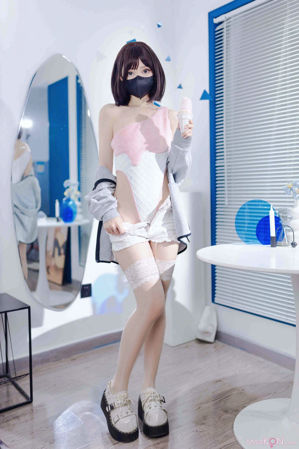 Coser@洛桑w伊梓: 甜筒 (40 photos)